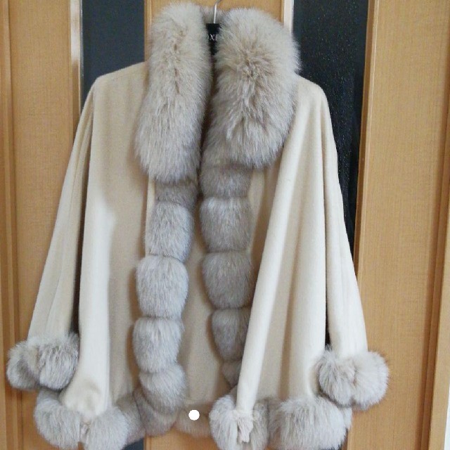 安心の販売 高級ブランド！SAGA FURS カシミヤ100% ブルーフォックス