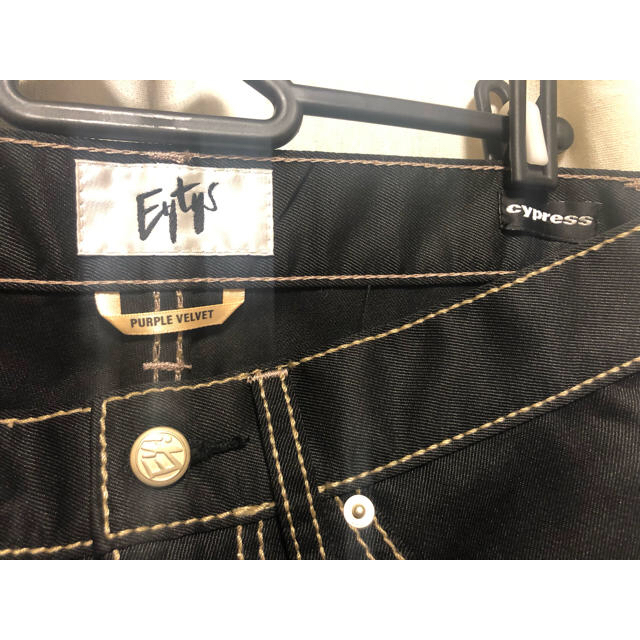 H&M(エイチアンドエム)のEYTYS CYPRESS CALI BLACK 30/34 メンズのパンツ(デニム/ジーンズ)の商品写真