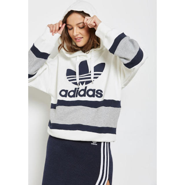 adidas(アディダス)の新品 adidas originals アディダス ボア パーカー クラシック レディースのトップス(パーカー)の商品写真