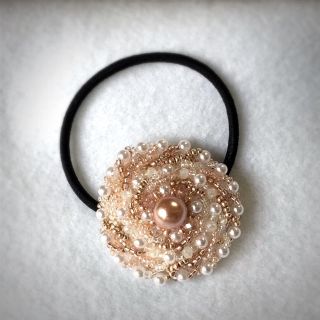 ビーズ刺繍 パールヘアゴム 【ピンク系】ハンドメイド (ヘアアクセサリー)