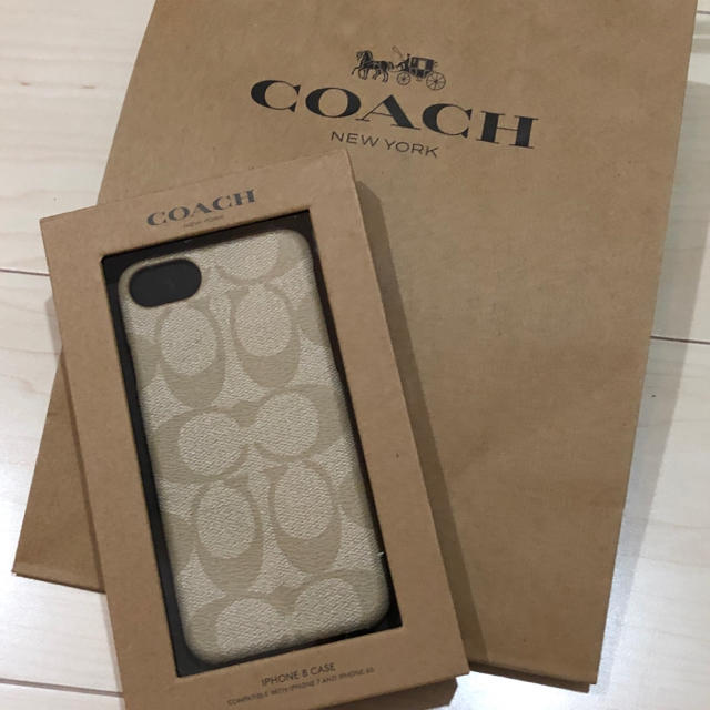 COACH(コーチ)の正規品！ コーチ coach iPhoneケース 7.8 ベージュ アイボリー スマホ/家電/カメラのスマホアクセサリー(iPhoneケース)の商品写真