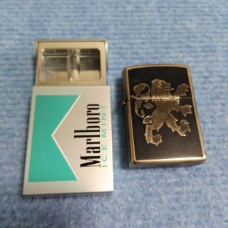 ジッポー(ZIPPO)のzippo 　ライオン柄　非売品　マルボロ灰皿ケース(タバコグッズ)