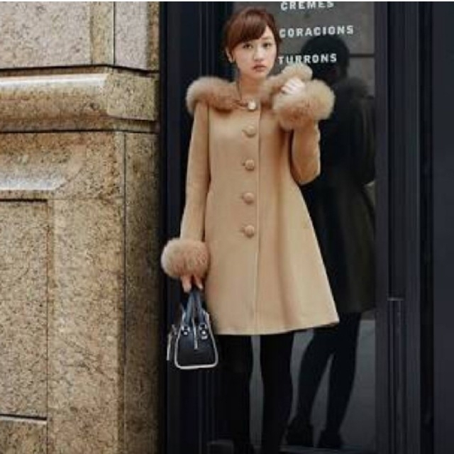 JUSGLITTY アンゴラファーロングコート - ruizvillandiego.com