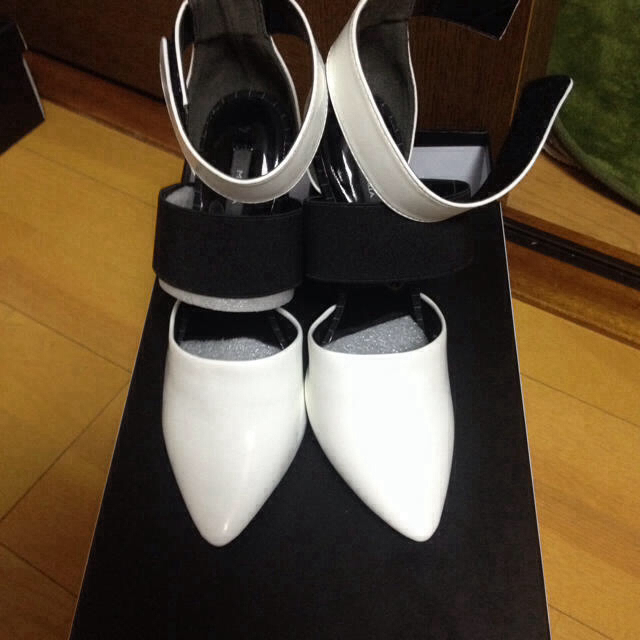 MURUA(ムルーア)のMURUA✳︎パンプス レディースの靴/シューズ(ハイヒール/パンプス)の商品写真