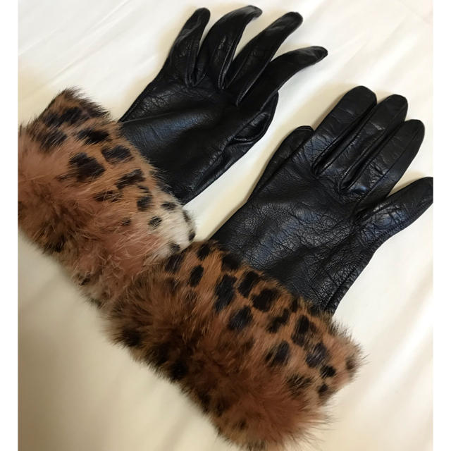 DEUXIEME CLASSE(ドゥーズィエムクラス)のエ・トワ様専用 Gloves レザー×ファー手袋 レディースのファッション小物(手袋)の商品写真