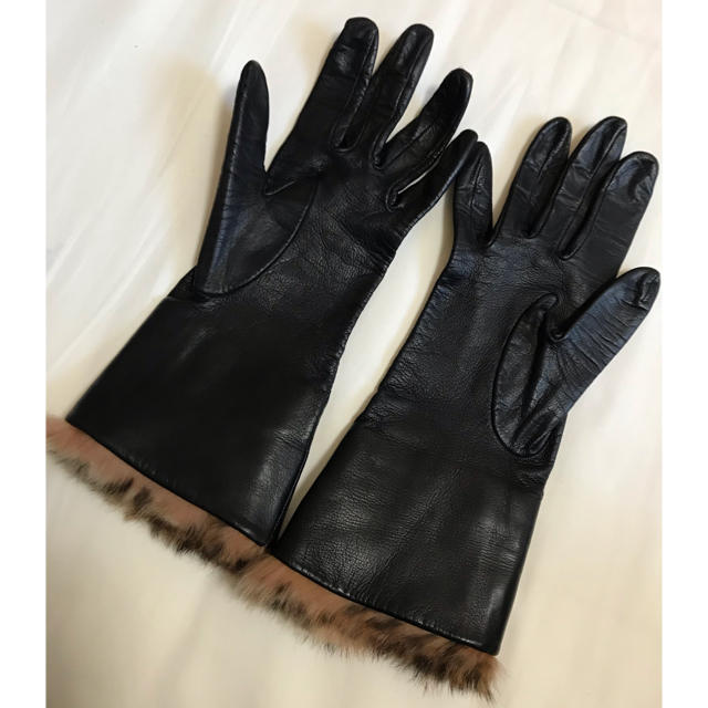 DEUXIEME CLASSE(ドゥーズィエムクラス)のエ・トワ様専用 Gloves レザー×ファー手袋 レディースのファッション小物(手袋)の商品写真