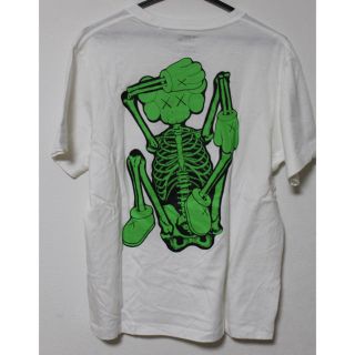 kaws カウズ コラボ Tシャツ(Tシャツ/カットソー(半袖/袖なし))