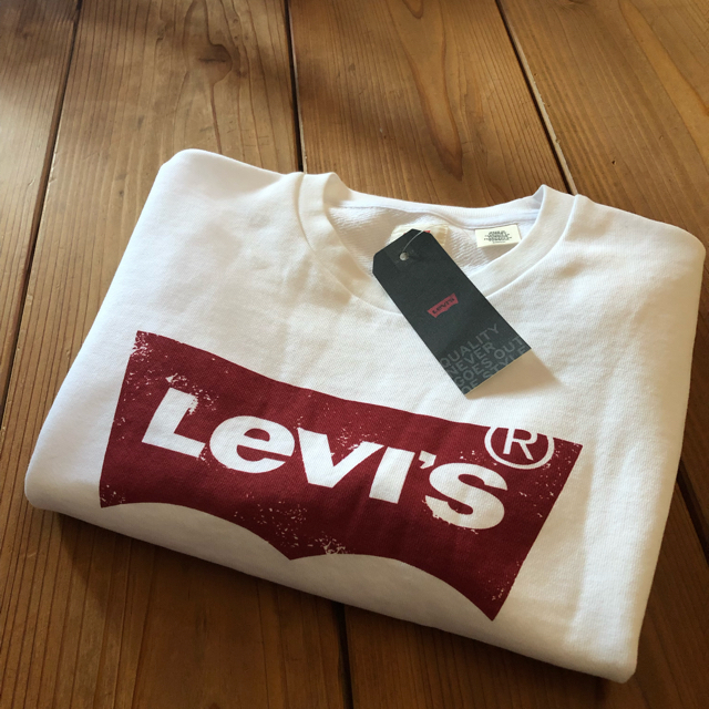 Levi's(リーバイス)のリーバイス トレーナー レディースのトップス(トレーナー/スウェット)の商品写真