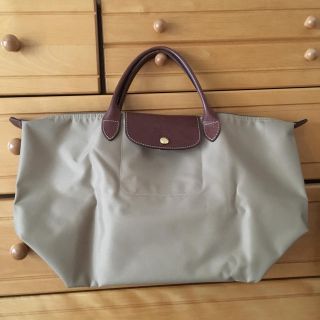 ロンシャン(LONGCHAMP)のロンシャンプリアージュ  M ベージュ(トートバッグ)