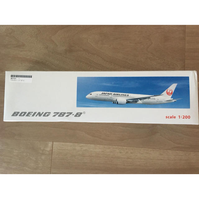 JAL(日本航空)(ジャル(ニホンコウクウ))の日本航空 1/200 B787-8 JAL 航空機模型 飛行機 エンタメ/ホビーのテーブルゲーム/ホビー(航空機)の商品写真
