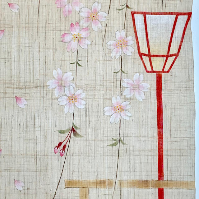 ［オレンジ様専用］灯籠と桜 エンタメ/ホビーの美術品/アンティーク(絵画/タペストリー)の商品写真