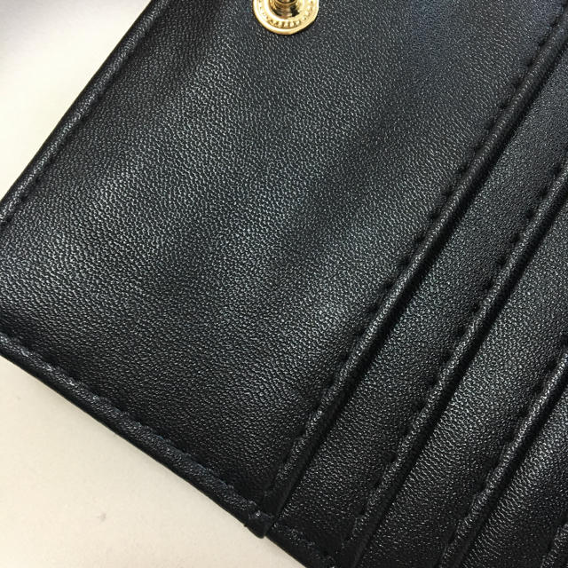 CECIL McBEE(セシルマクビー)の新品 セシルマクビー 折財布 三つ折り財布 ミニ財布 ブラック 黒 レディースのファッション小物(財布)の商品写真