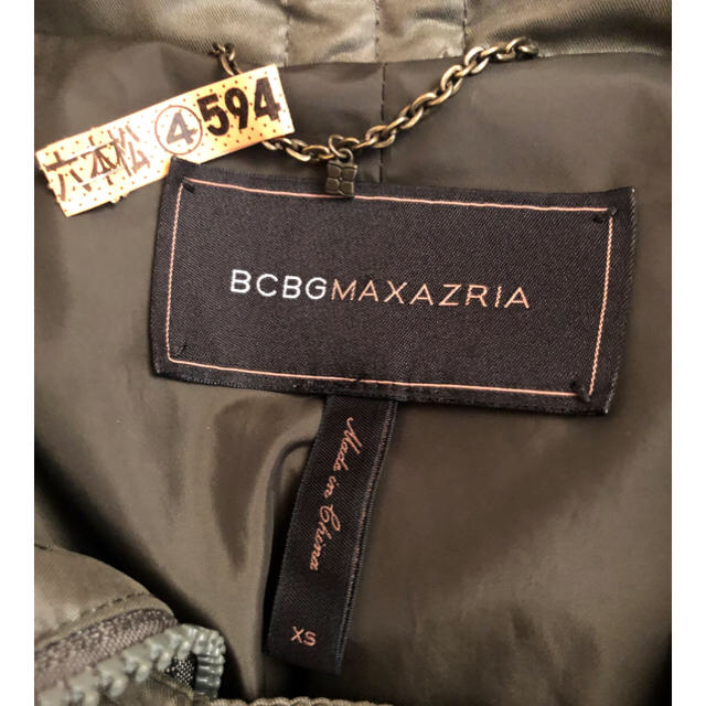 BCBGMAXAZRIA(ビーシービージーマックスアズリア)のダウンコート カーキ BCBGMAXAZRIA レディースのジャケット/アウター(ダウンコート)の商品写真