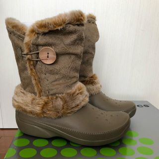 クロックス(crocs)のクロックス ムートンブーツ 23cm 新品(ブーツ)