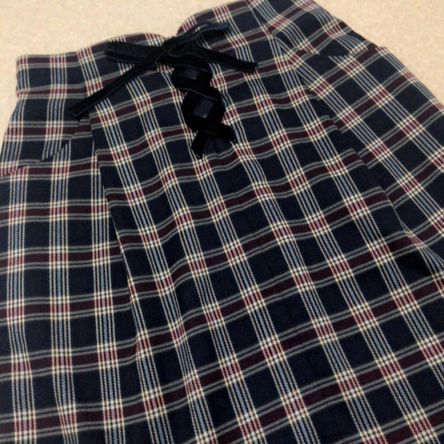 F i.n.t(フィント)の♡ベロアリボンレースアップタイトスカート♡ レディースのスカート(ひざ丈スカート)の商品写真