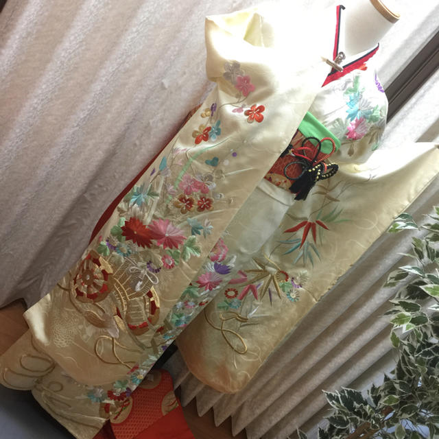 hanamaru 様 専用 刺繍お振袖&袋帯 2点セットの通販 by ままきち｜ラクマ