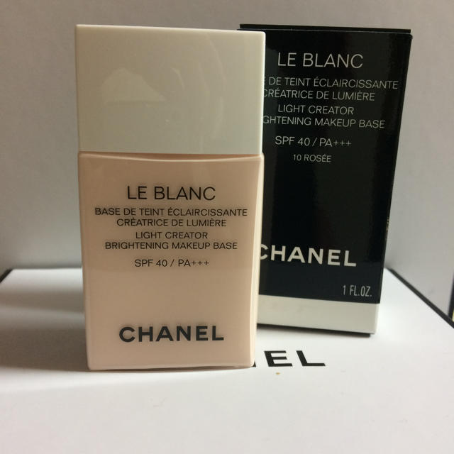 新品！CHANEL ル ブラン メークアップベース