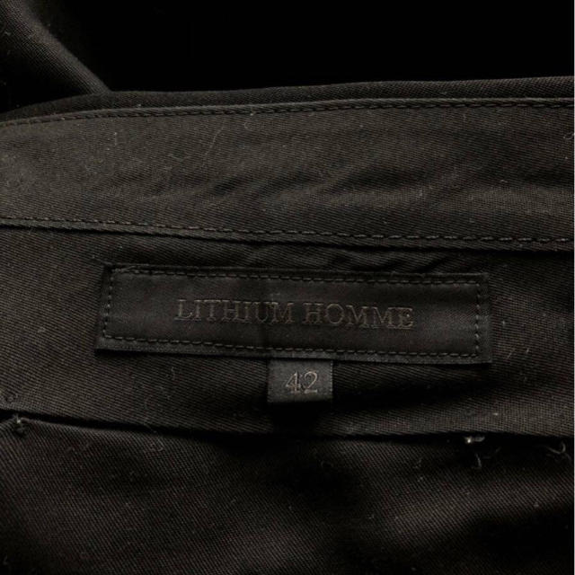 LITHIUM HOMME(リチウムオム)の元値約5万 LITHIUM HOMME 黒スラックス ジャンク品 メンズのパンツ(スラックス)の商品写真