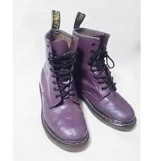 ドクターマーチン(Dr.Martens)の
名作絶対王道!ドクターマーチン高級8ホールブーツ超希少紫！


(ブーツ)