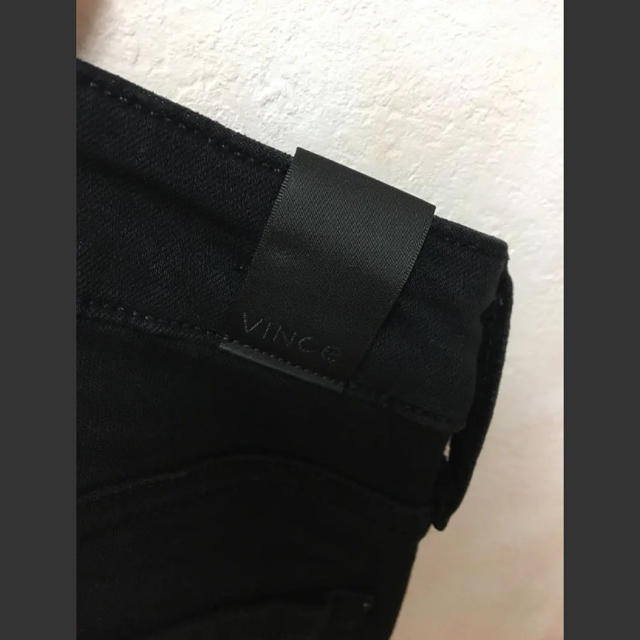 Vince(ビンス)のVinceスキニー黒 レディースのパンツ(スキニーパンツ)の商品写真