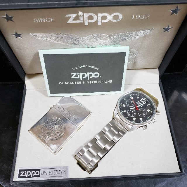 ZIPPO(ジッポー)の中古美品❤03H'Zippo❤限定ライター&クロノグラフウオッチ❤送料無料❤ メンズの時計(腕時計(アナログ))の商品写真