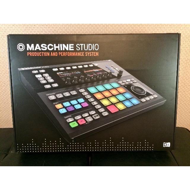 誠様 取引締結品 MASCHINE STUDIO + α 楽器のDTM/DAW(MIDIコントローラー)の商品写真