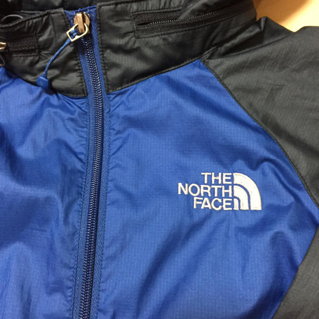 THE NORTH FACE(ザノースフェイス)のノースフェイス ウインドブレーカー 130㎝ キッズ/ベビー/マタニティのキッズ服男の子用(90cm~)(ジャケット/上着)の商品写真