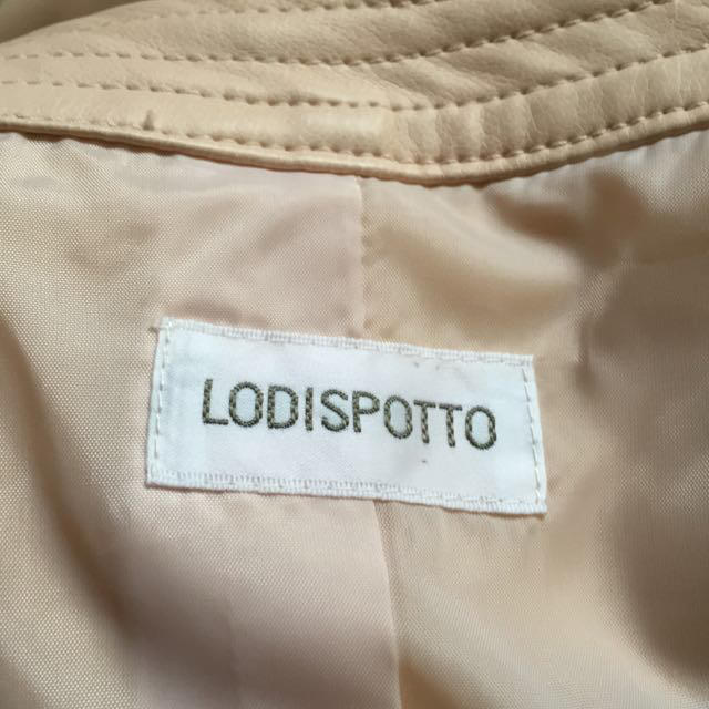 LODISPOTTO(ロディスポット)のLODISPOTTO♡ジャケット レディースのジャケット/アウター(ノーカラージャケット)の商品写真