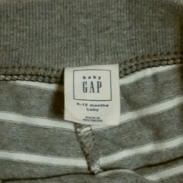 babyGAP(ベビーギャップ)のBabyGAP　ズボン　6-12m キッズ/ベビー/マタニティのベビー服(~85cm)(パンツ)の商品写真