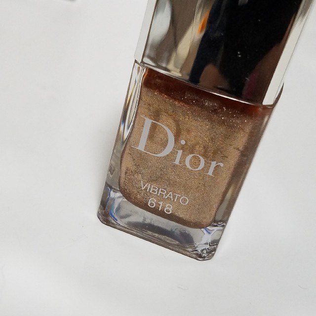 Christian Dior(クリスチャンディオール)の専用　
Dior　ディオール　ヴェルニ　ネイル コスメ/美容のネイル(マニキュア)の商品写真