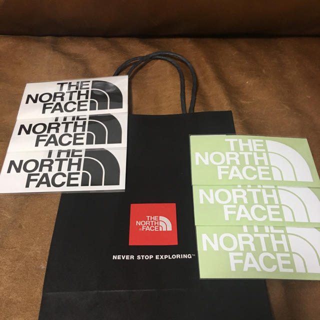 THE NORTH FACE(ザノースフェイス)の【正規品】 ザノースフェイス カッティングステッカー  自動車/バイクのバイク(ステッカー)の商品写真