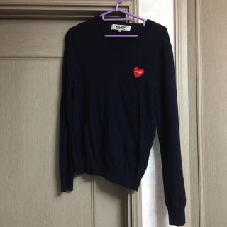 コムデギャルソン(COMME des GARCONS)のcomme des garçons play Knit navy 訳あり(ニット/セーター)