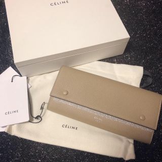 セリーヌ(celine)のceline🌸ラージ フラップマルチファンクション🌸(財布)