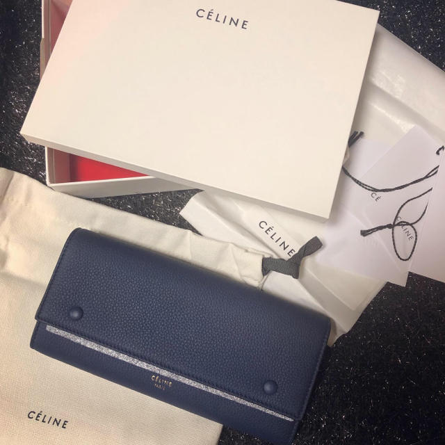 celine❣️ラージフラップマルチファンクション❣️