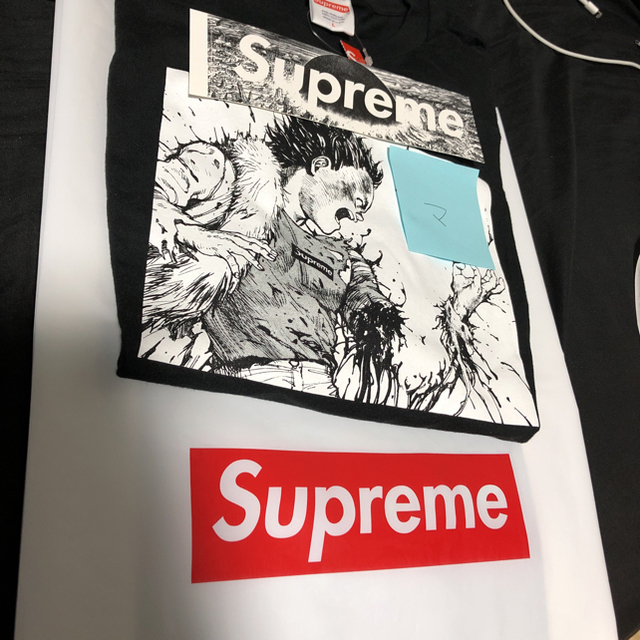 【新品未使用 国内正規】supreme akira コラボ Tシャツ Lサイズ