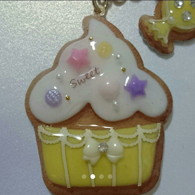 アイシング クッキー チャーム カップケーキの通販 By Sayanosin S Shop ラクマ