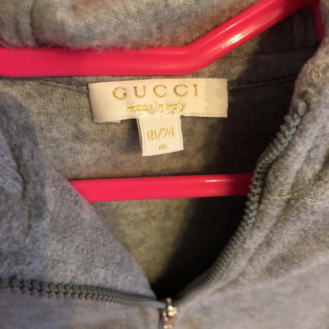 Gucci(グッチ)の売り切り！2月21日まで！18M グッチ★パーカー キッズ/ベビー/マタニティのキッズ服女の子用(90cm~)(その他)の商品写真