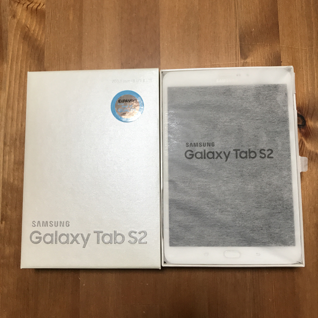 SIMフリータブレット Galaxy Tab S2