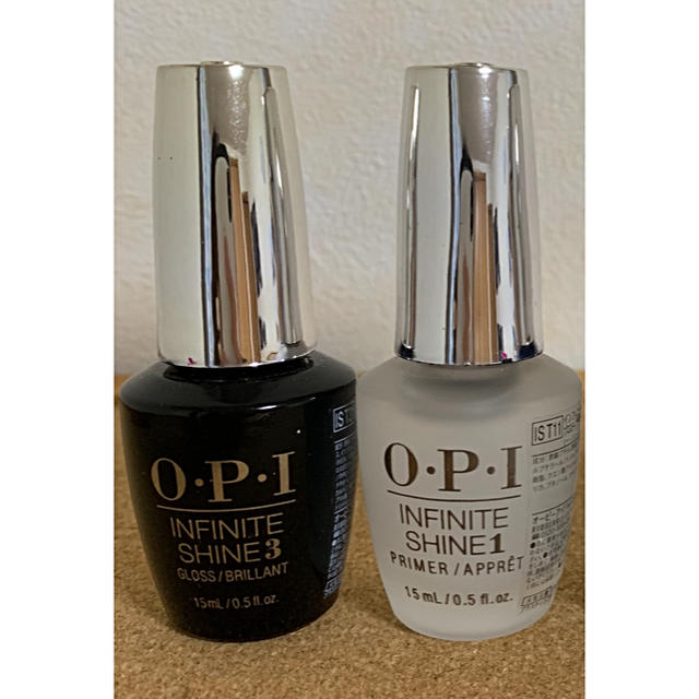 OPI(オーピーアイ)のOPI コスメ/美容のネイル(ネイルトップコート/ベースコート)の商品写真