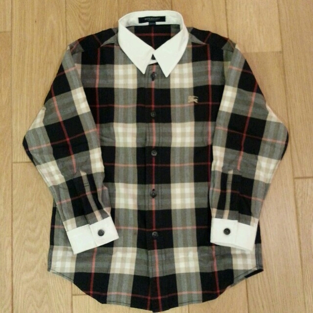 BURBERRY(バーバリー)の120 美品 BURBERRYシャツ  キッズ/ベビー/マタニティのキッズ服男の子用(90cm~)(その他)の商品写真