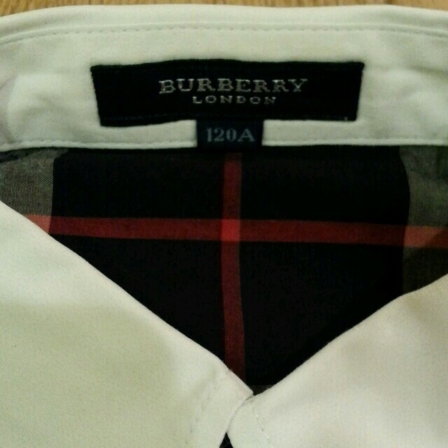 BURBERRY(バーバリー)の120 美品 BURBERRYシャツ  キッズ/ベビー/マタニティのキッズ服男の子用(90cm~)(その他)の商品写真