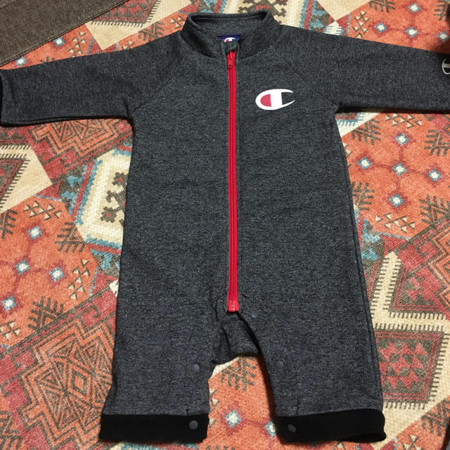 Champion(チャンピオン)のチャンピオン  つなぎカバーオール キッズ/ベビー/マタニティのベビー服(~85cm)(カバーオール)の商品写真