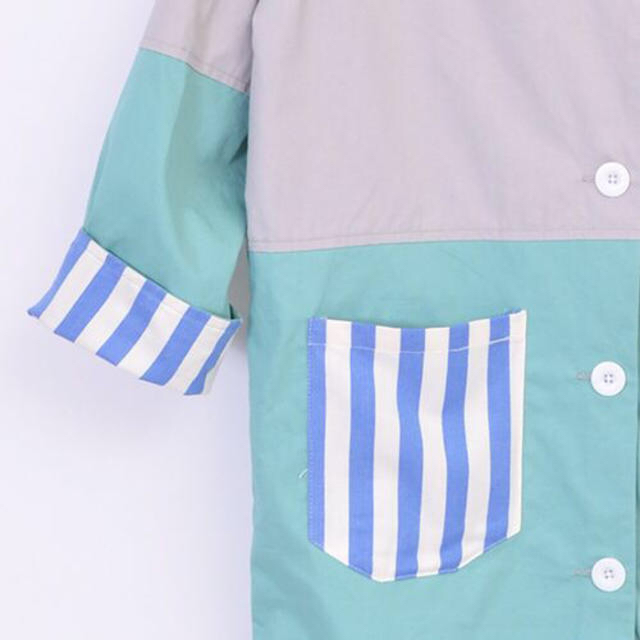 merlot(メルロー)のメルロー  バイカラー スプリングコート レディースのジャケット/アウター(スプリングコート)の商品写真