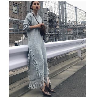 アメリヴィンテージ(Ameri VINTAGE)のアメリヴィンテージ OVER FRINGE KNIT DRESS グレー！(ロングワンピース/マキシワンピース)