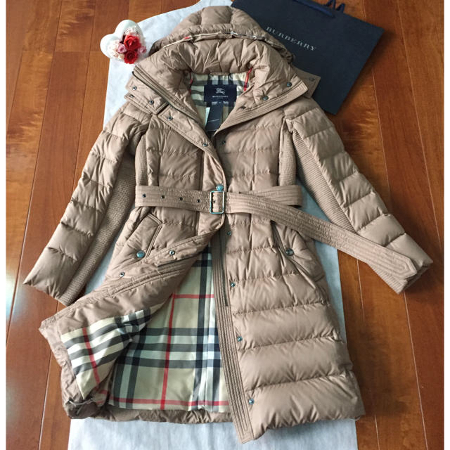 BURBERRY(バーバリー)のこなさま  ご専用です   バーバリーロンドン✨新品✨  ロングダウンコート レディースのジャケット/アウター(ダウンコート)の商品写真