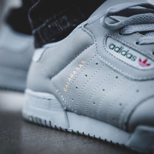 adidas yeezy Powerphase アディダス