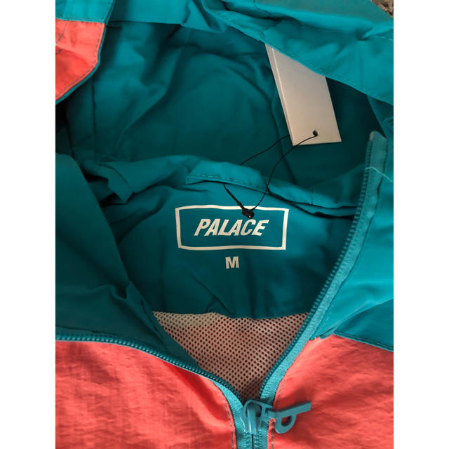 PALACE ナイロンジャケット M 新品 メンズのジャケット/アウター(ナイロンジャケット)の商品写真