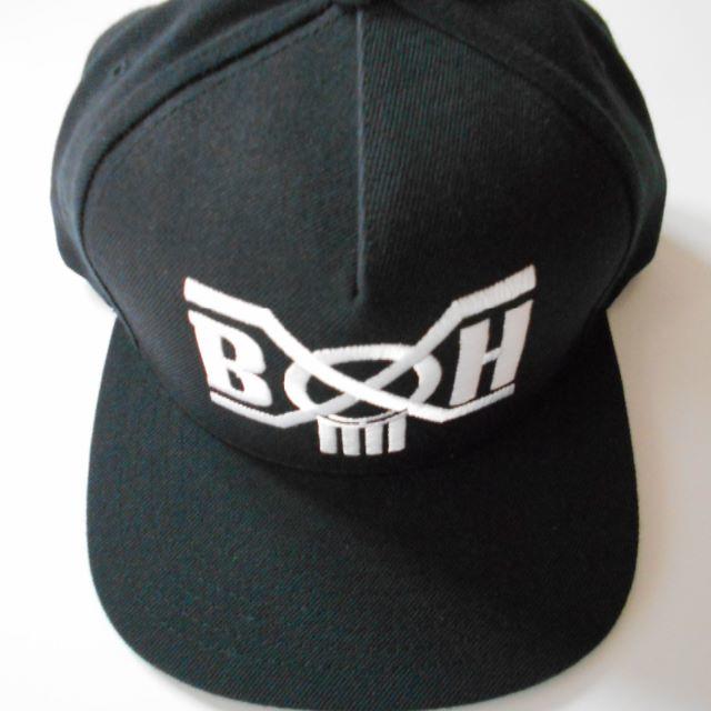 BOUNTY HUNTER(バウンティハンター)のBOUNTY HUNTER / Logo Snap Back Cap / BK メンズの帽子(キャップ)の商品写真