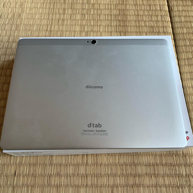 NTTdocomo(エヌティティドコモ)のdocomo d-01H drab スマホ/家電/カメラのPC/タブレット(タブレット)の商品写真