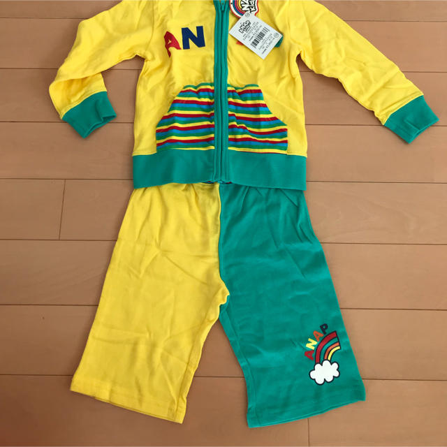 ANAP Kids(アナップキッズ)のANAP ジャージ 上下 100センチ キッズ/ベビー/マタニティのキッズ服男の子用(90cm~)(その他)の商品写真